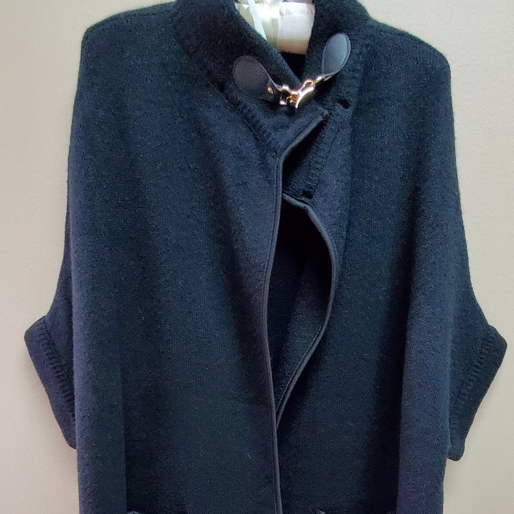 Apt 9 Black Top Buckel Shawl Cape
